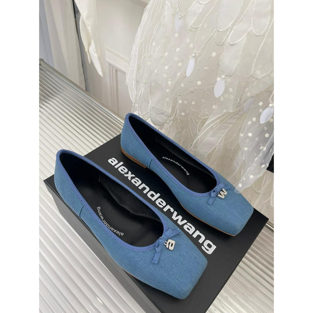 Giày búp bê thời trang cao cấp thương hiệu Alexander Wang thiết kế mũi vuông độc đáo, hiện đại