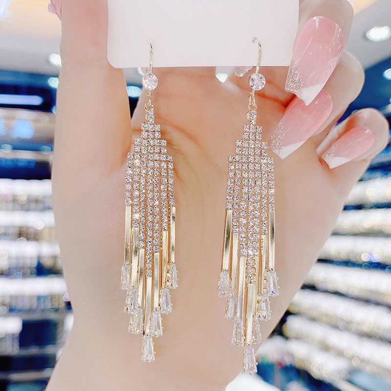 Đôi Bông Tai Dáng Rơi Họa Tiết Kim Cương Thời Trang Cho Nữ