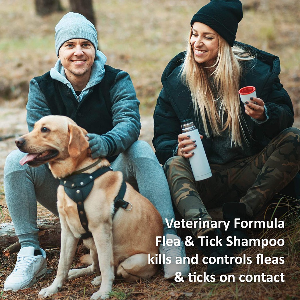 Dầu Tắm Ngăn Ngừa Ve Và Bọ Chét Cho Chó Mèo Veterinary Formula Clinical Care Flea and Tick Shampoo SUPERPETS VIỆT NAM