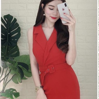 Đầm công sở cổ vest cực sang
