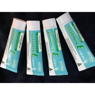 Kem dưỡng ẩm Healthy Care Vitamin E Cream 50g.