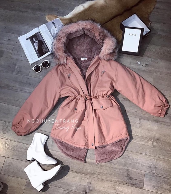 Áo panka đỏ hồng