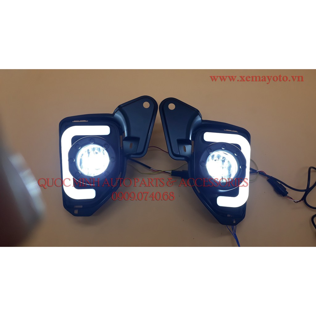 Đèn gầm cho Toyota Hiace