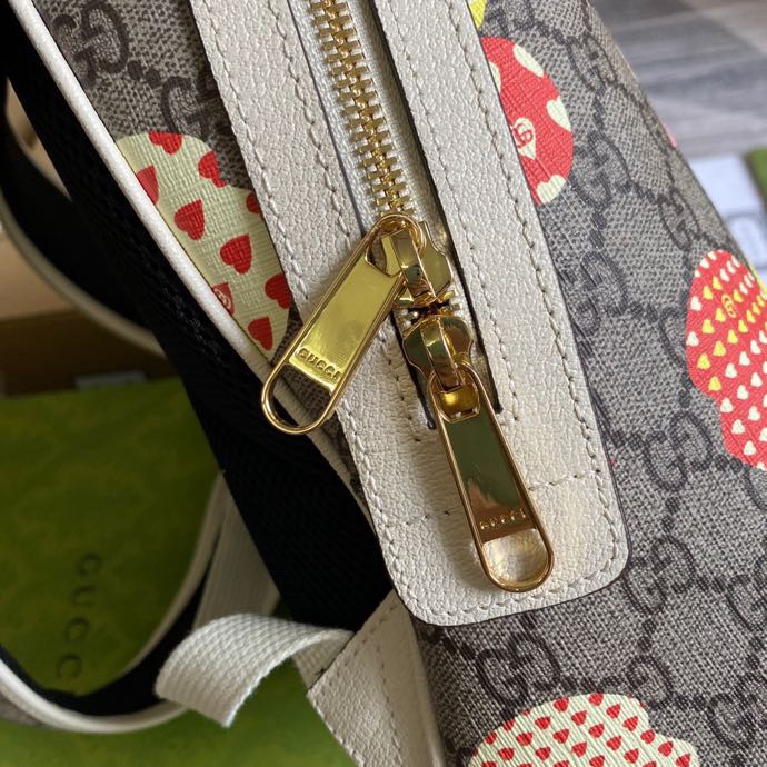 Balo Gucci size 22 x 29 x 15cm