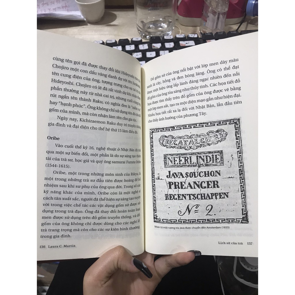 Sách - Lịch Sử Của Trà ( Huy Hoàng ) - Tặng kèm bookmark