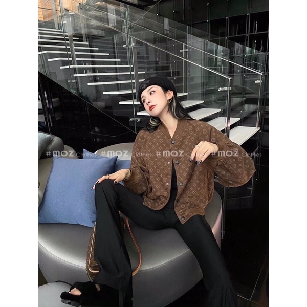 Áo khoác da lộn Lv màu tây