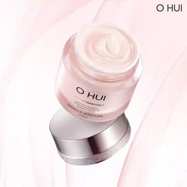 1 gói kem dưỡng Ohui hồng Miracle Moisture Cream.