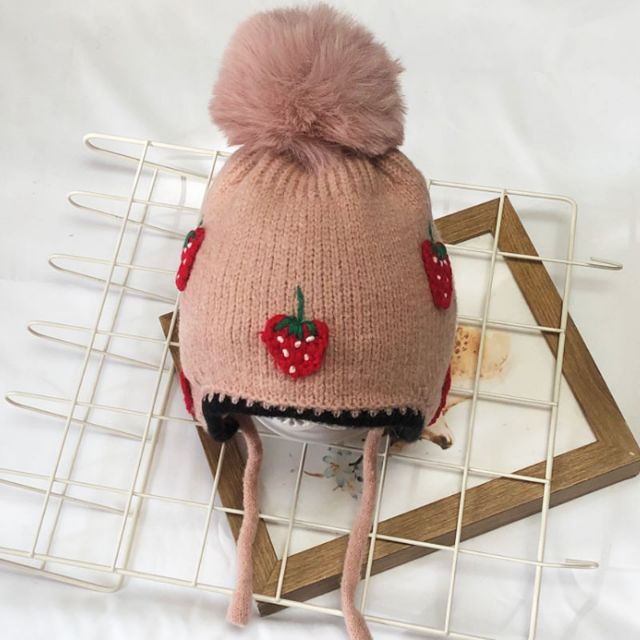 Mũ Len Quả Dâu  Cho Bé 1Tuổi - 4 Tuổi