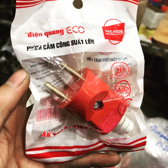 Phích cắm điện đực Điện Quang, chịu tải cao 4000w. màu sắc ngẫu nhiên