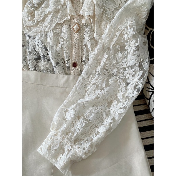 Set áo tiểu thư nude tay bồng chân váy da