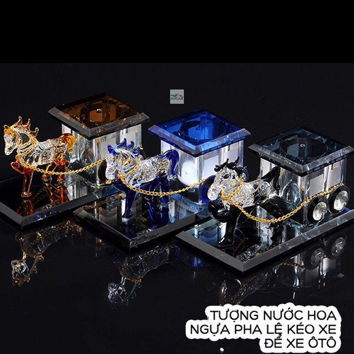 Tượng pha lê ngựa kéo xe trang trí ô tô,khử mùi hôi trong xe,hương dịu nhẹ,tạo điểm nhấn cho xe,tặng kèm nước hoa