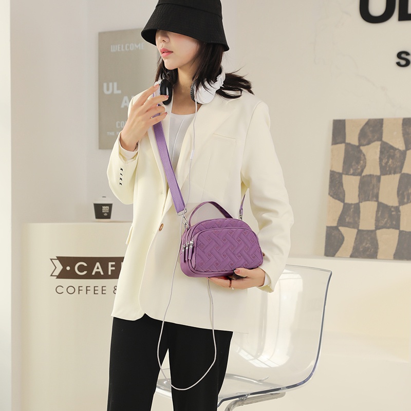 Túi Xách Siêu Nhẹ Nhiều Ngăn Thêu Họa Tiết Phong Cách Mới Cho Nữ