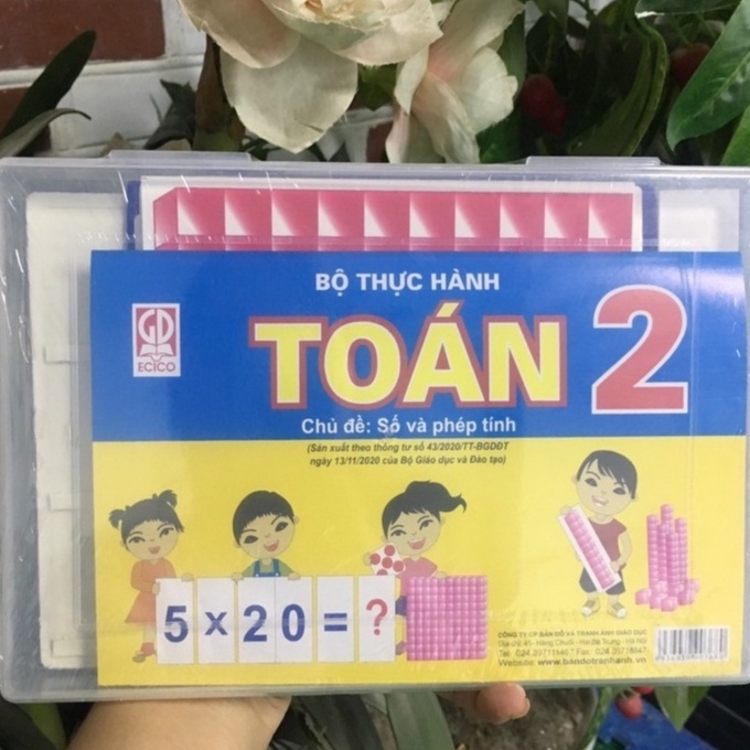 Bộ thực hành Toán: Chủ đề Hình học &amp; đo lường và Chủ đề Số và phép tính lớp 2 Bộ GD và ĐT