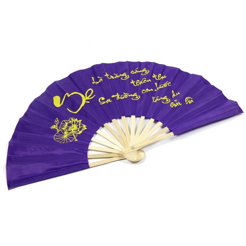 Quạt lụa thư pháp