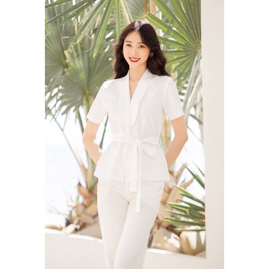 Áo clothesrack cổ sam có tay sammie