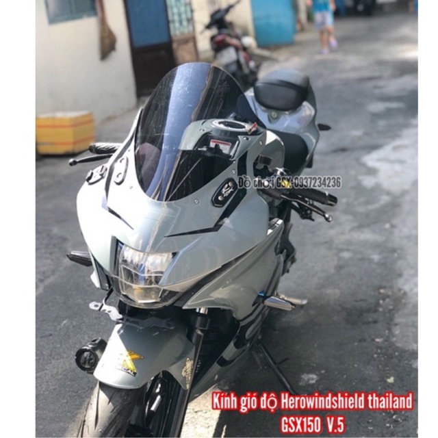 Kính Chắn Gió GSX150 /GSX150R HR.v5 - vòm thấp