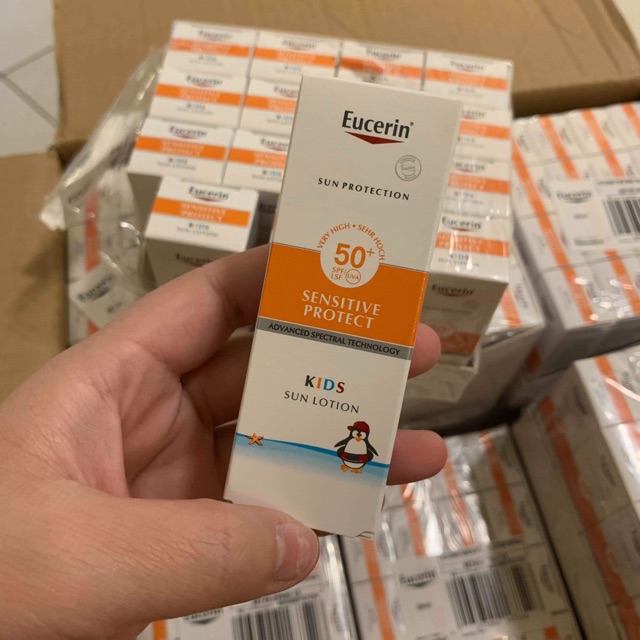 KEM CHỐNG NẮNG EUCERIN FOR KIDS 20ml