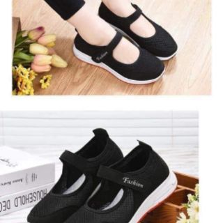 Giày tập cho mẹ và bà
