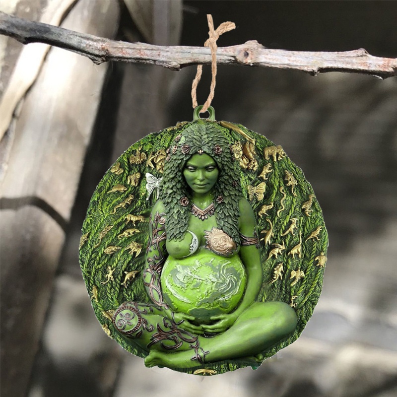 Mặt Dây Chuyền Hình Tượng Nữ Thần Của Mẹ Trái Đất Xanh Lá Millennial Gaia