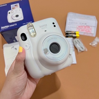 MÁY CHỤP ẢNH INSTAX MINI 11 (đã sử dụng)