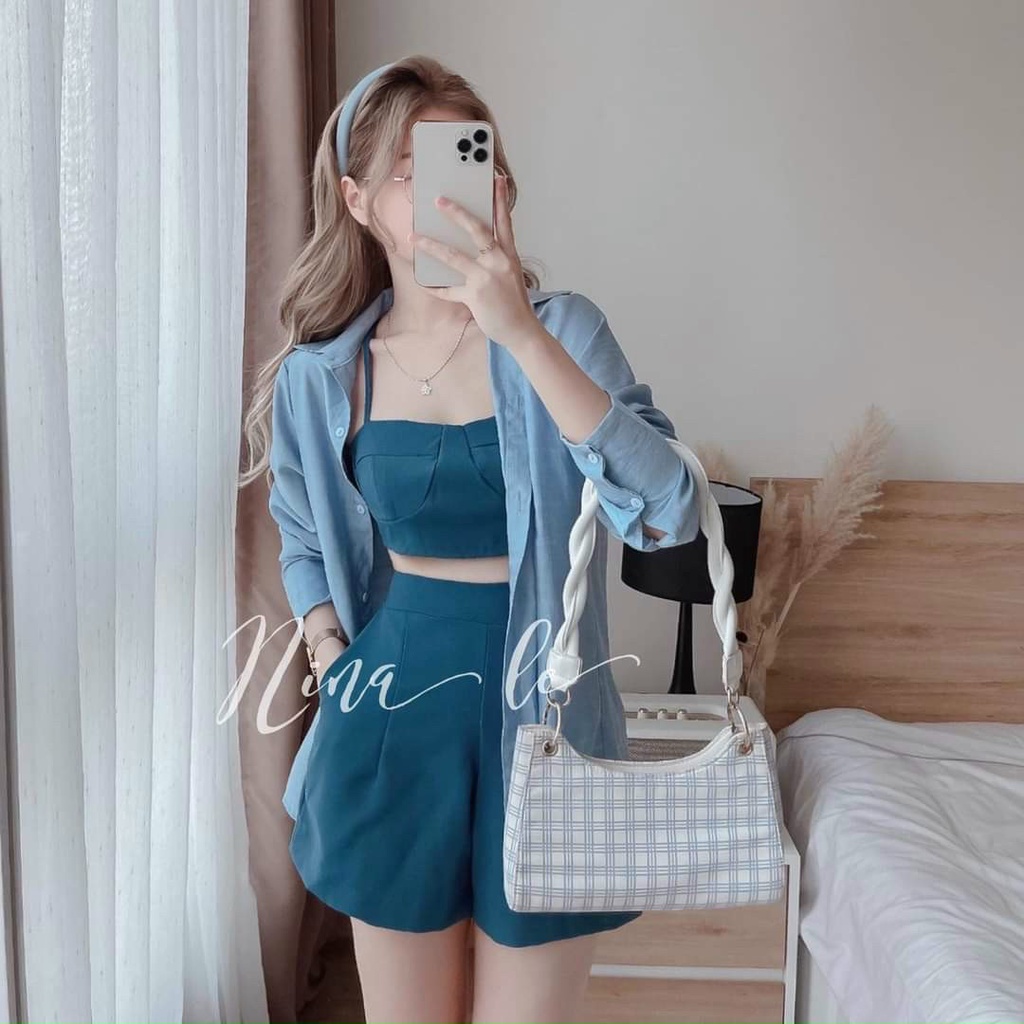 Sét bộ 3 món gồm áo 2 dây  phối với áo sơ mi khoác ngoài mix với quần cộc ống rộng xinh