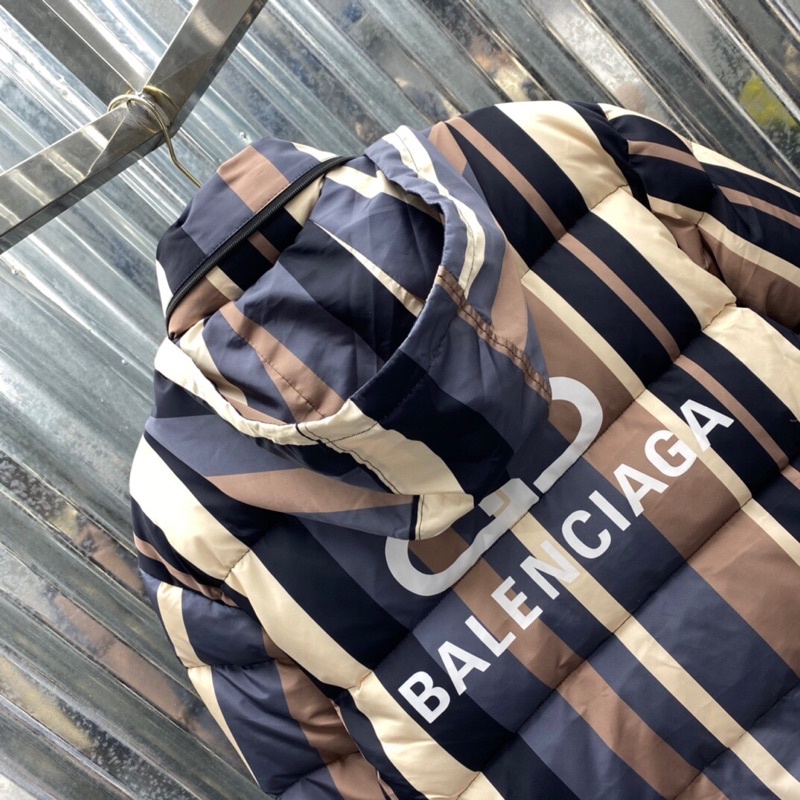 Áo khoác phao, áo khoác đại hàn siêu nhẹ thương hiệu Balenciaga