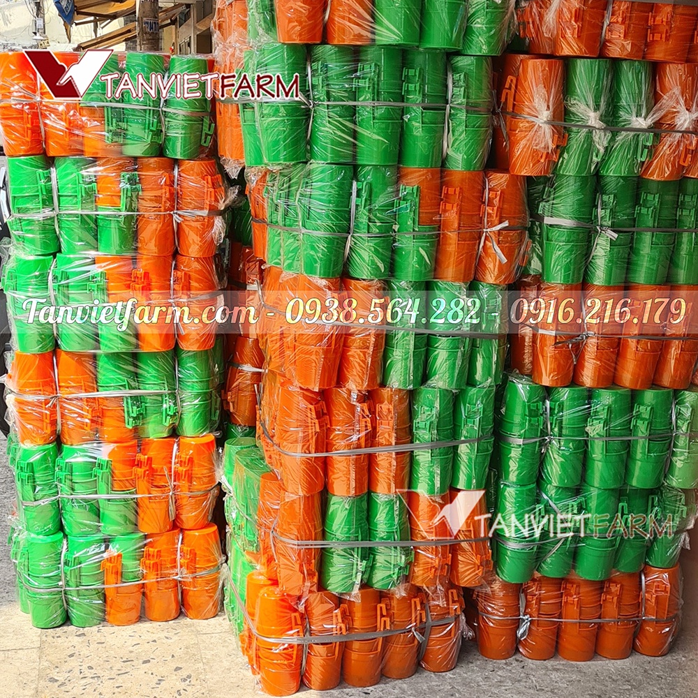Set 10 cái Quặng ăn uống cho gà
