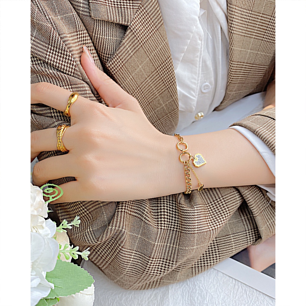 Vòng Tay Thép Titan Đính Đá Zircon Hình Trái Tim Thời Trang Mới Cho Bạn Gái