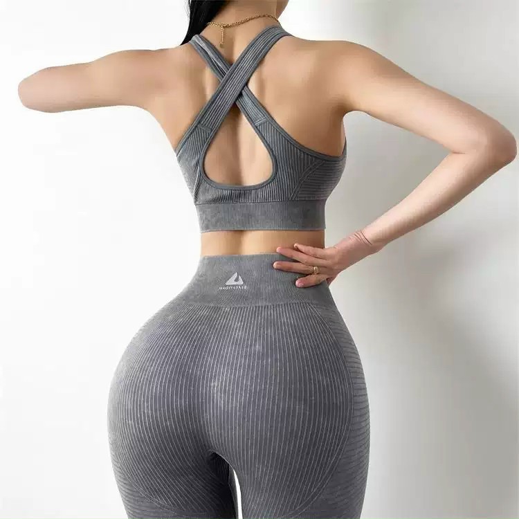 Set bộ đồ tập Gym chơi thể thao nữ quần áo tập Yoga cao cấp chất liệu Polyester thấm hút ẩm BS SPORT