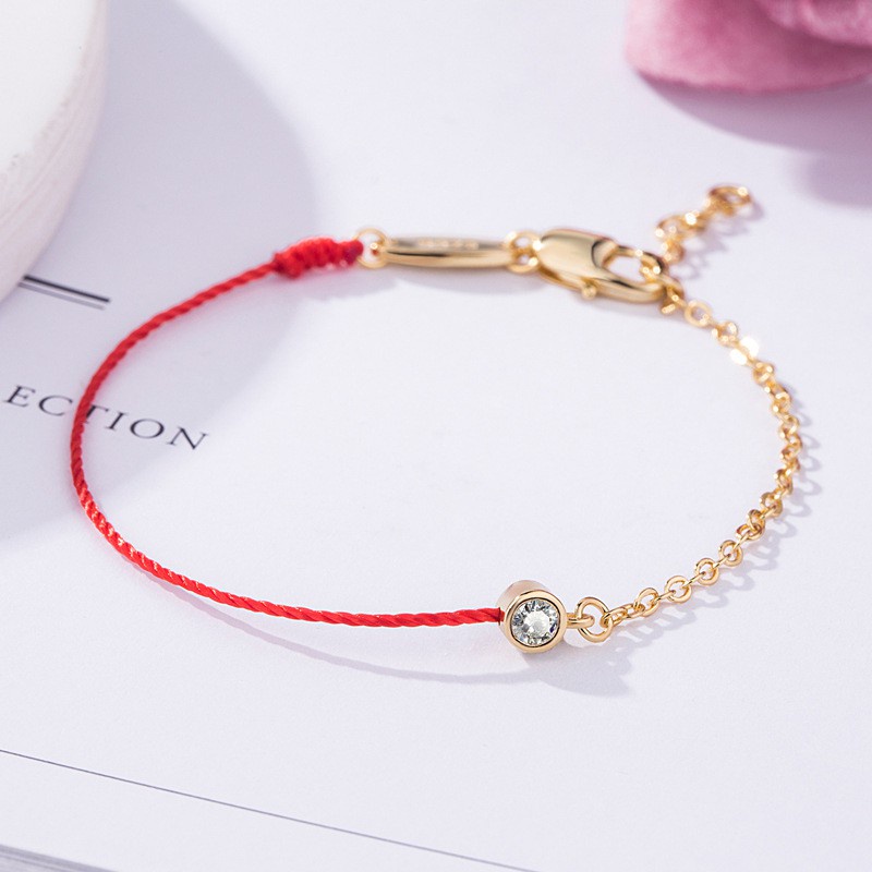 Vòng Tay Dây Đỏ Tai Sin Bằng Thép Titan Không Gỉ Đính Kim Cương Giả Cho Nữ