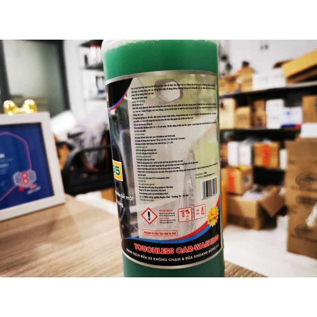 Nước Rửa Xe Và Khoang Máy Không Chạm BIO 35 Ekokemika 1L Tặng Khăn