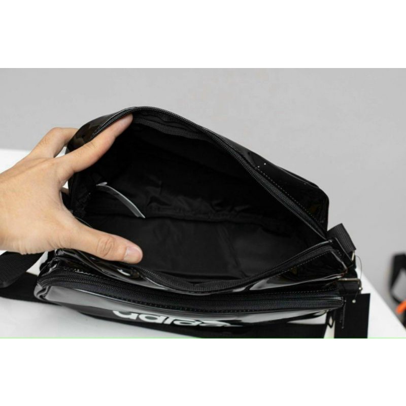 Túi đeo chéo ADIDAS  bóng màu đen cổ điển