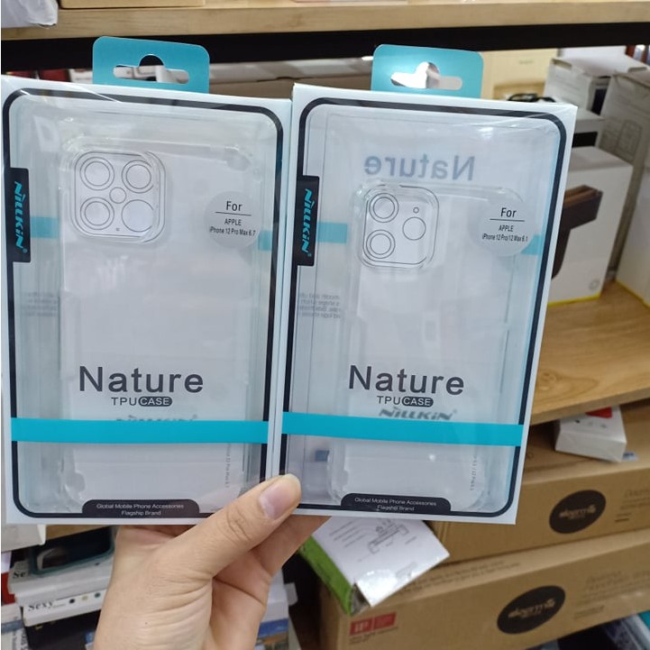 Ốp lưng dẻo trong suốt iPhone 12,12 Pro Max chính hãng Nillkin Nature