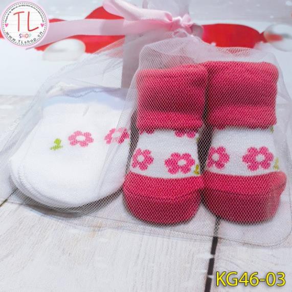 COMBO GĂNG TAY VỚ / TẤT SƠ SINH DỄ THƯƠNG CHO BÉ