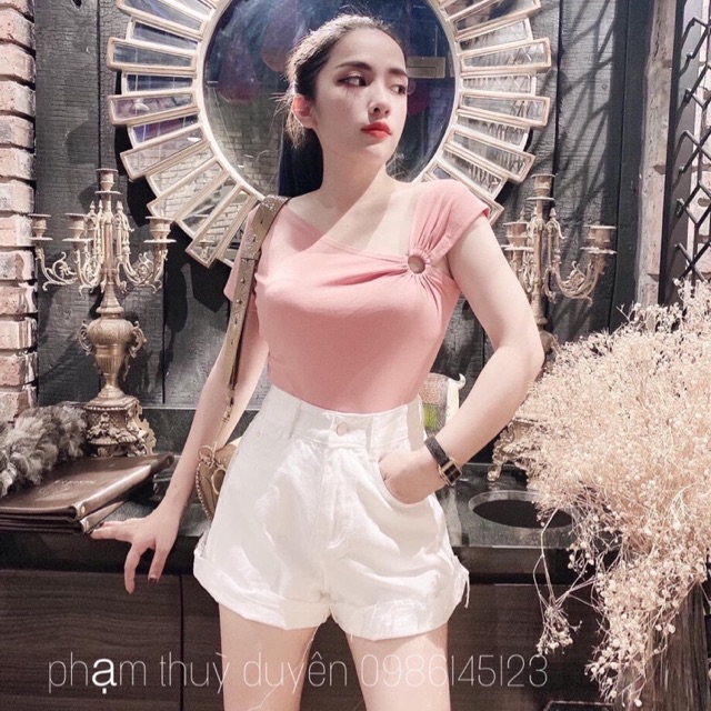Áo lệch vai khuy