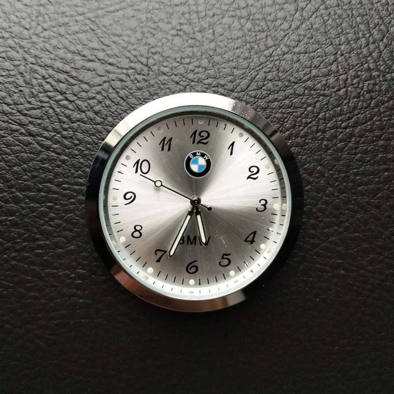 Đồng Hồ Điện Tử Thời Trang Cho Xe Hơi