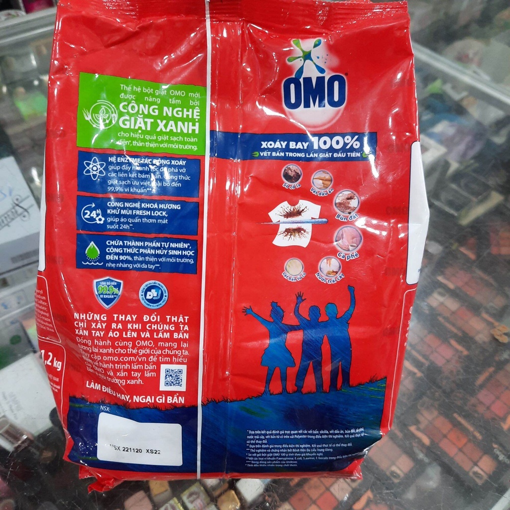 Bột giặt OMO xoáy bay vết bản 1200g