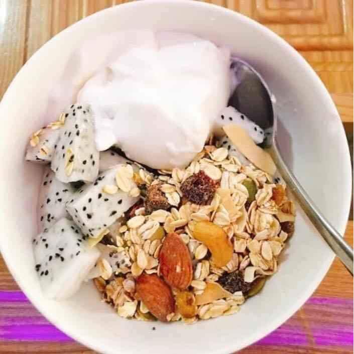 Granola Siêu Hạt Ăn Kiêng Giảm Cân Ít Yến Mạch Mix thêm Hạt điều, Hạnh nhân, Macca Ăn Liền Hũ 500g