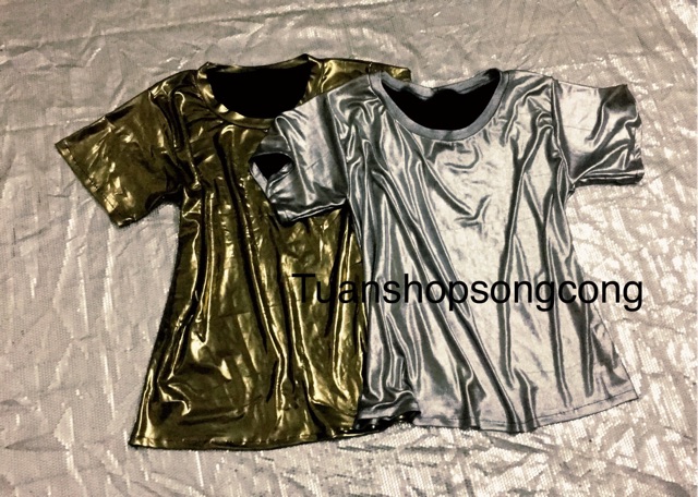 Áo thun nhũ cổ tròn