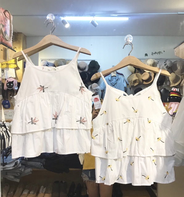 Áo dây thêu hoa nhí