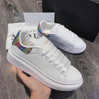 Giầy mcqueen cầu vồng