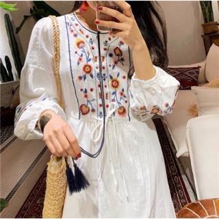 Váy thổ cẩm trắng boho vintage