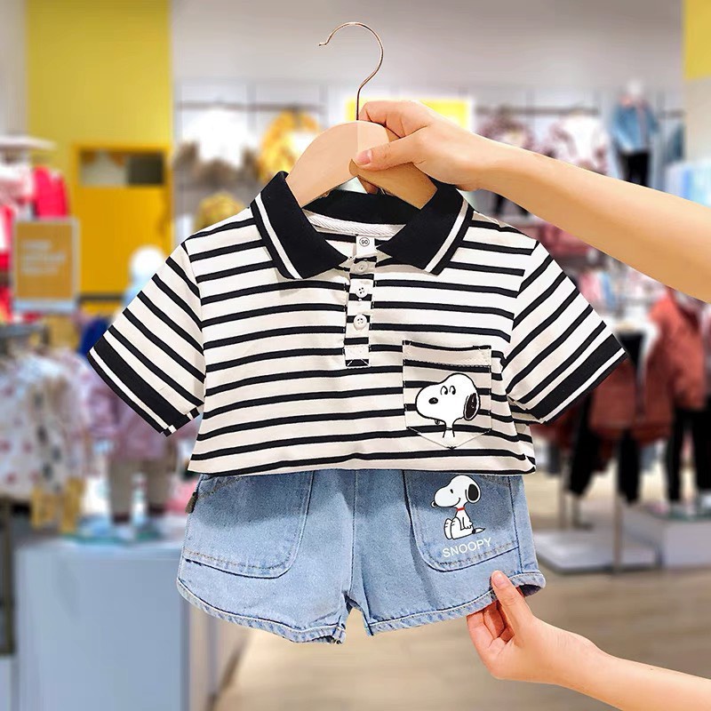 Bộ cộc tay Snoopy áo polo 3 màu phối quần jean cực đẹp cho bé trai bé gái Namkidshop (V547)