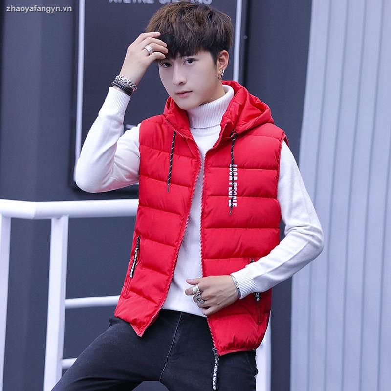 Áo khoác phao sát nách có mũ trẻ trung cho nam