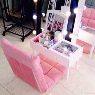 Bàn trang điểm mini
