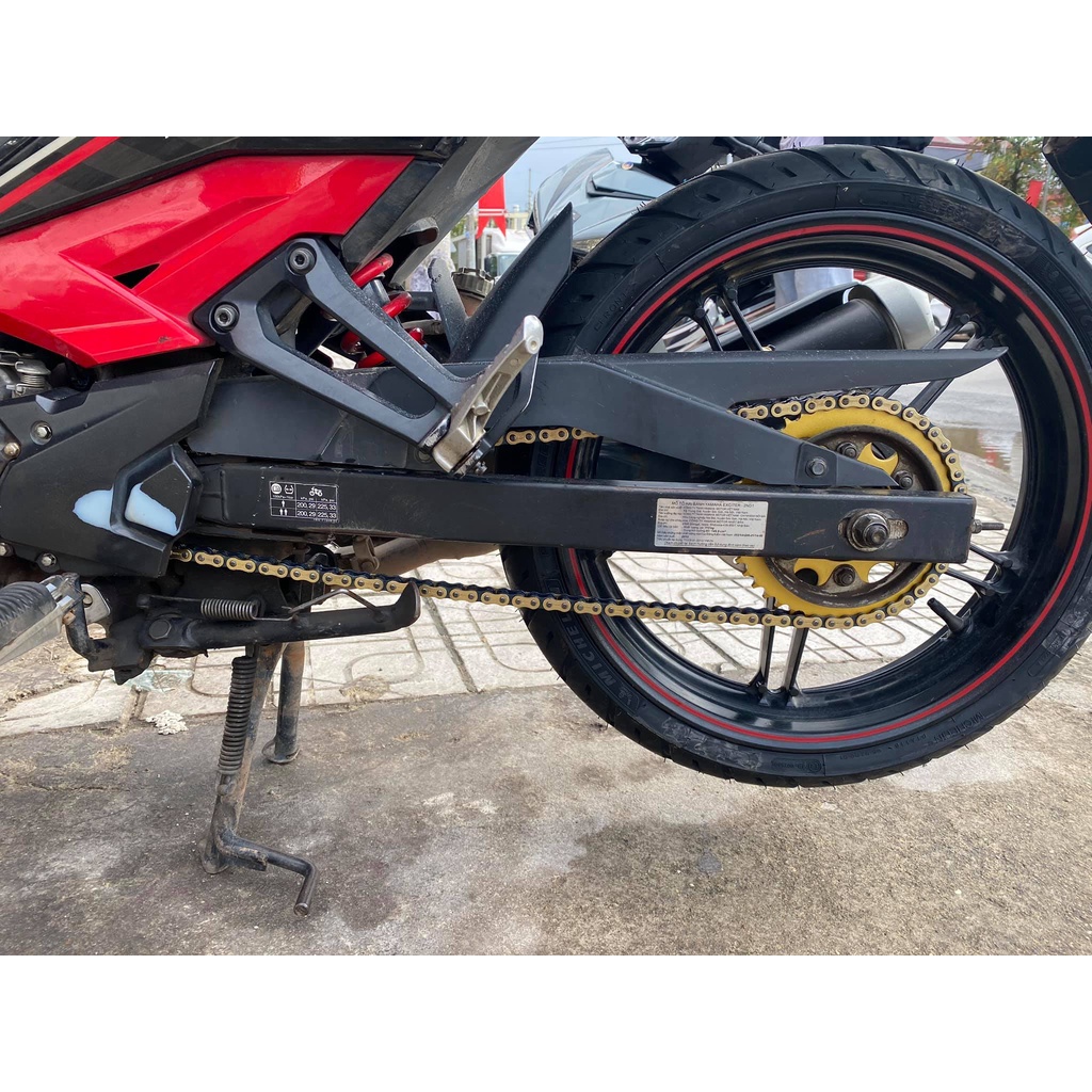 lốp xe Michelin Street 2 120/60-17 dùng cho bánh sau của các loại xe có size mâm 17 như: Exciter 150, Winner 150, Fz150I