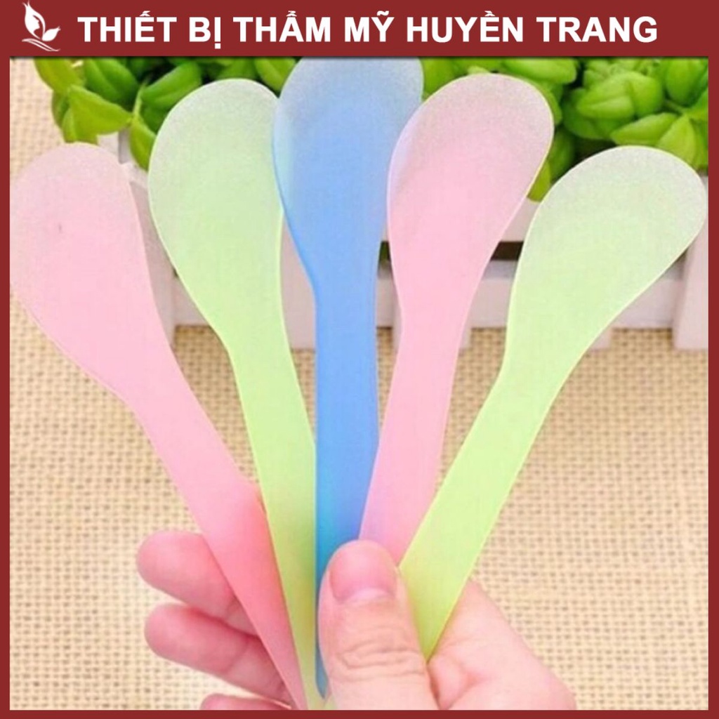 Cây Nhựa Trộn Mặt Nạ (Thìa Nhựa Đắp Mặt Nạ, Quét Sáp Wax Tẩy Lông) - Thẩm Mỹ Huyền Trang