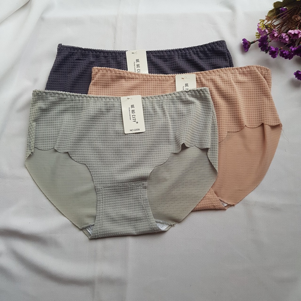 Quần lót nữ dạng đúc