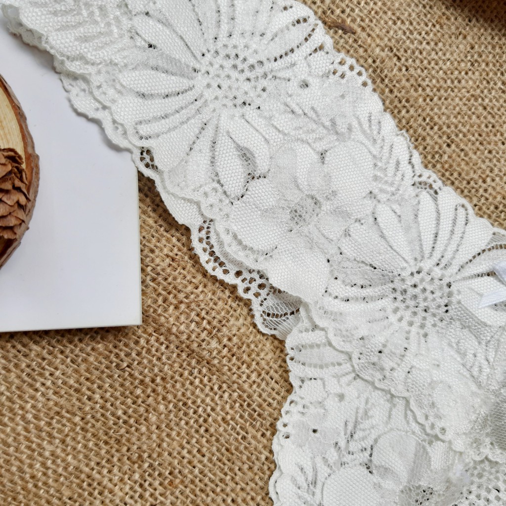 🌳RẺ NHẤT SHOPPE 🌳Bộ đồ lót ren không gọng màu trắng phối quần lọt khe chữ T | BigBuy360 - bigbuy360.vn