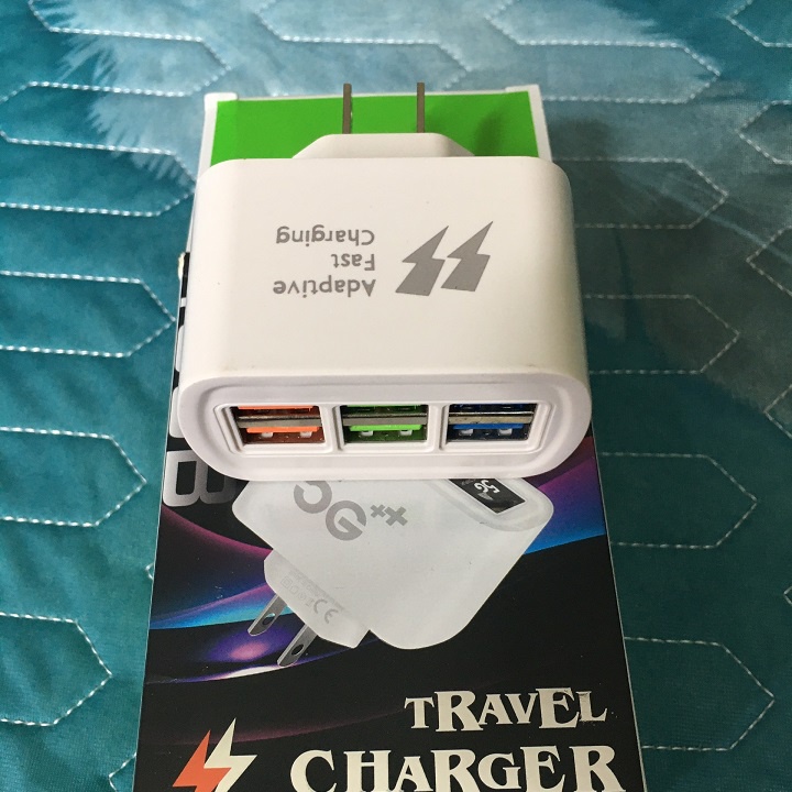 Củ sạc đa năng 6 cổng usb sử dụng cho mọi điện thoại và máy tính bảng